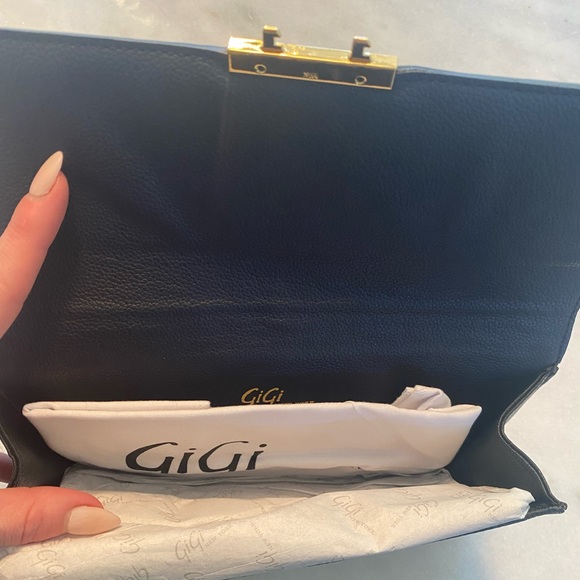 Gigi New York black clutch - Picture 3 of 6